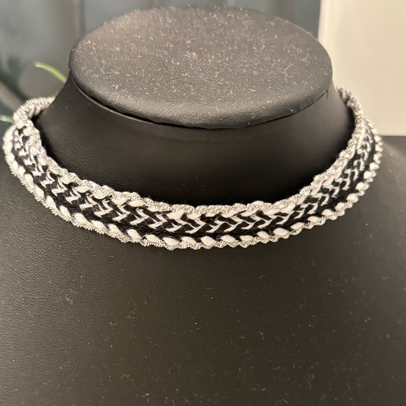 Free People Navy and White Chocker Necklace NWT - Picture 1 of 3